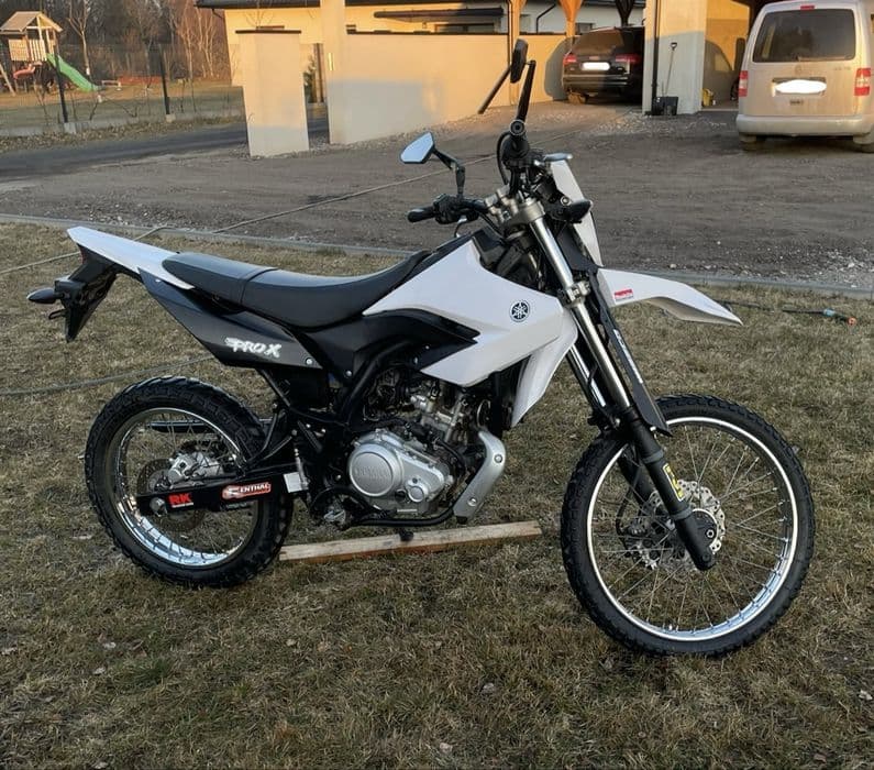 Yamaha WR125R na prawo jazdy kat. A1 i B opony terenowe