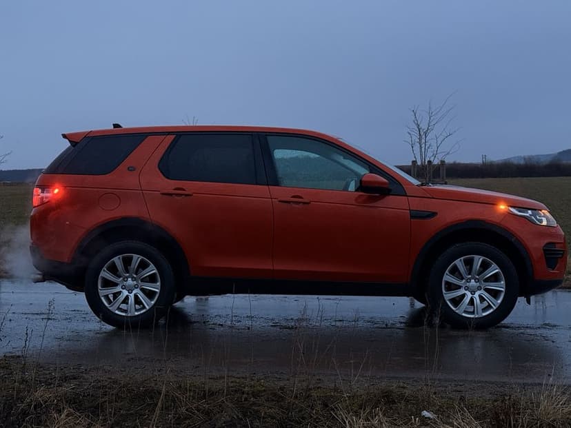 Land rover discovery sport