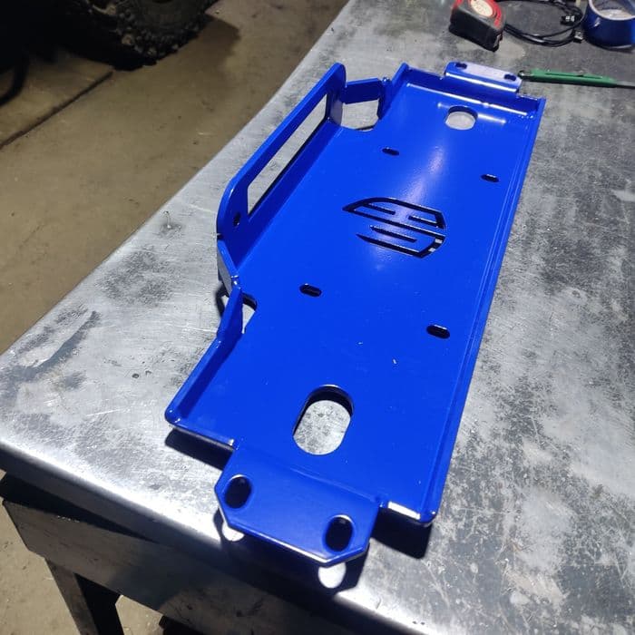 Płyta pod wyciągarke w zderzak Nissan patrol gr Y61