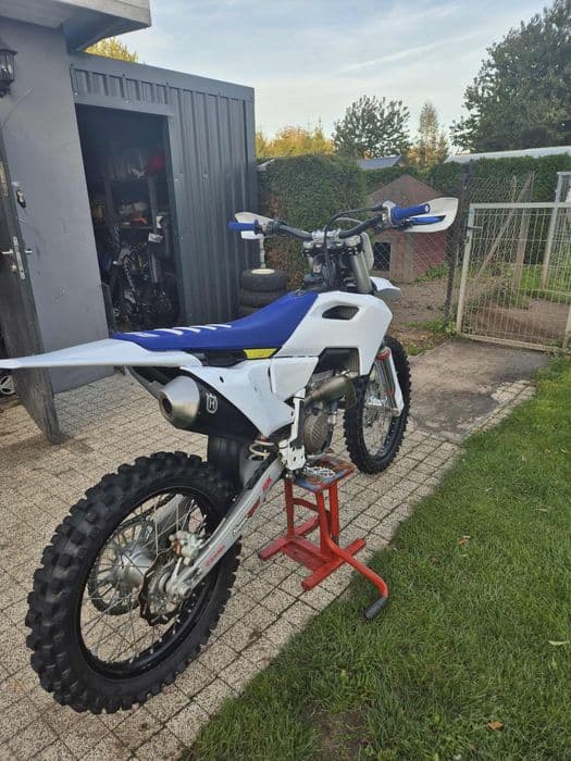 Husqvarna 250 FC 2023.