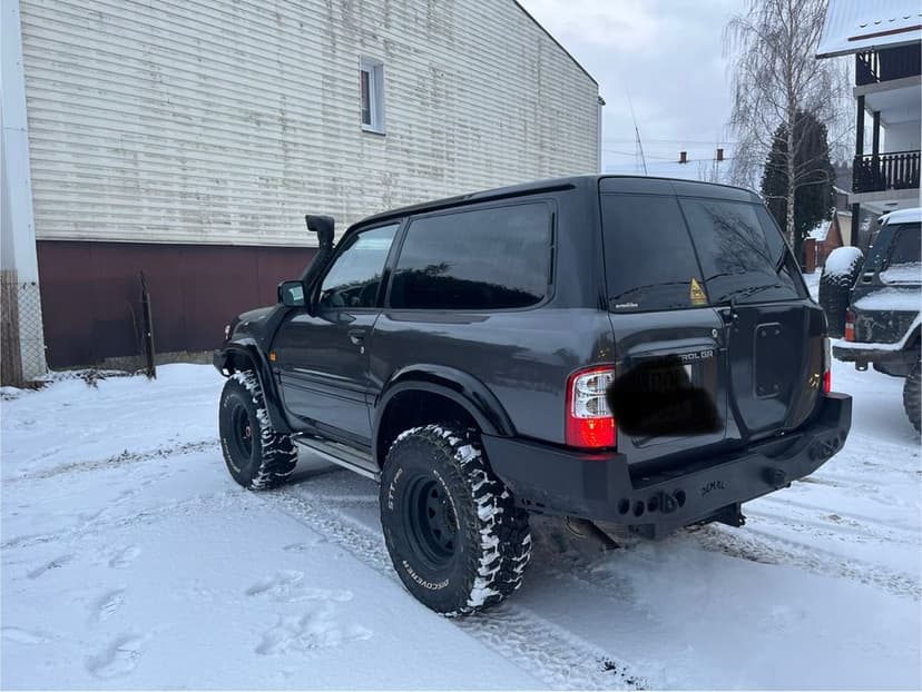 Nissan patrol y61 2.8