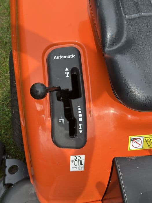 Kosiarka traktorek Husqvarna ,Yard Pro,pompa oleju 16km 2 cylindry