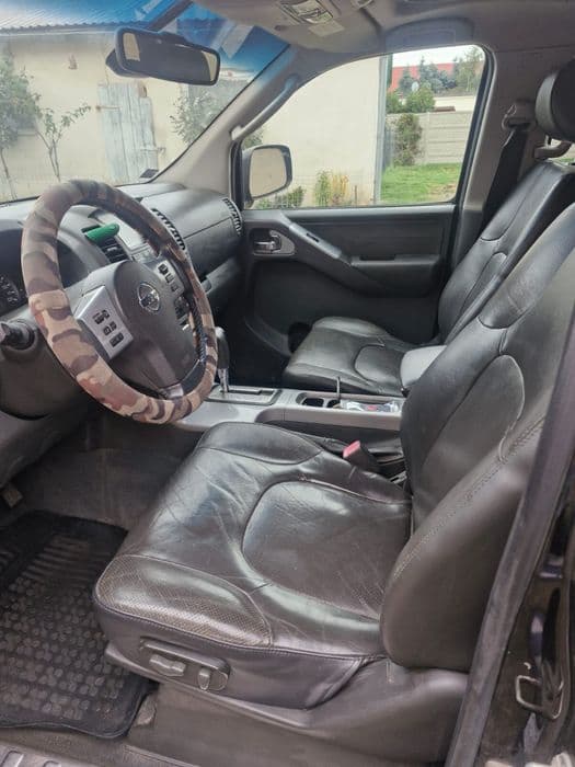 Nissan navara automat