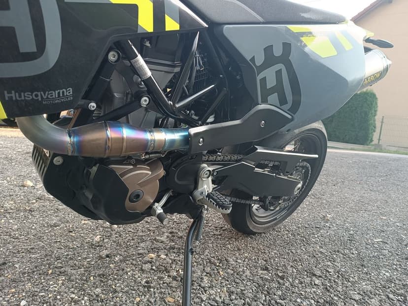 Husqvarna 701 SM sportowy wydech arrow zamiana