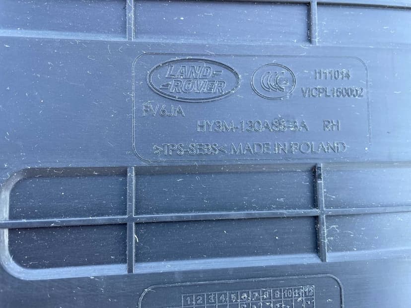 Dywanik gumowe przód Land Rover Discovery 5 17-