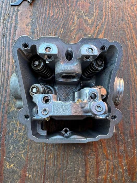 kompletna glowica KTM SXF 450 Husqvarna FC 16-18 walek mostek mostki konik koniki