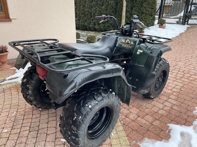 Yamaha kodiak 400 z napedami 4x4 rekutor maly przebieg super stan