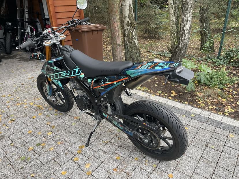 Rieju 125 mrt 2025r ( beta , aprilia )