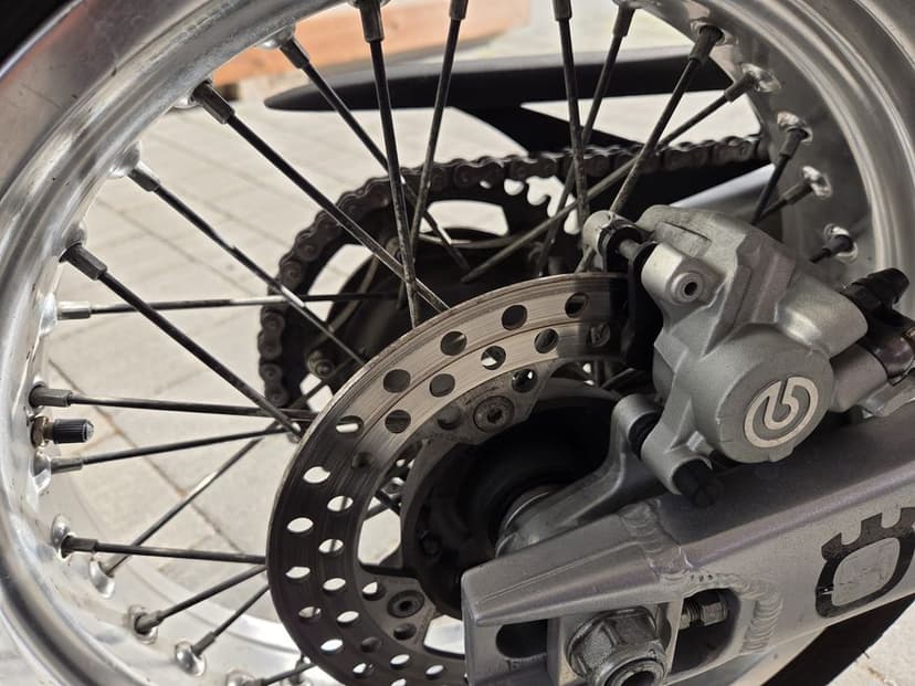 SWM 650 SM (Husqvarna sm 630/610)