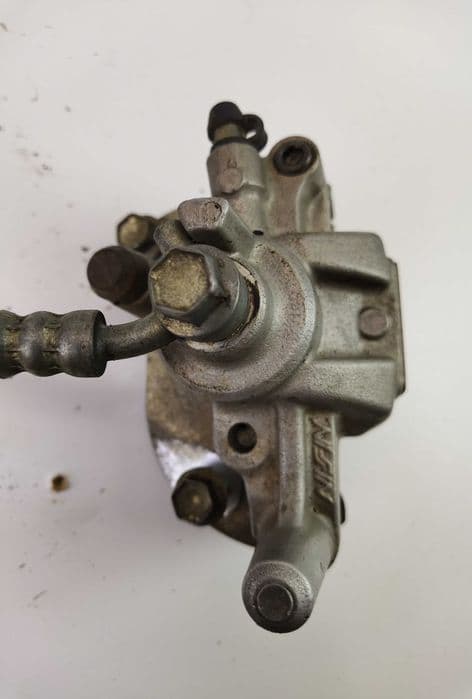 Zacisk przód prawy/lewy yamaha raptor 250, 07r