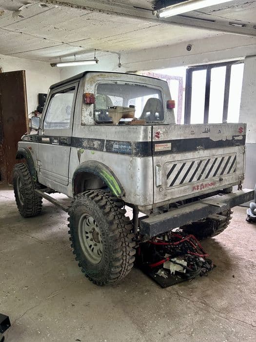 Suzuki samurai Zmota mosty patrol silnik BMW 3.0 D