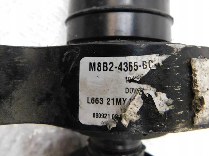 wał napędowy tył m8b2-4365-bc - land rover defender ii l663 3.0d 2019-