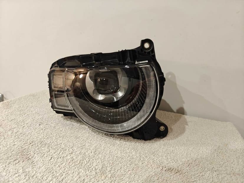 Lampa Prawy Przód Full Led Land Rover Defender II Generacji EUROPA