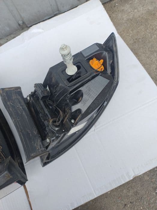 Lampa tylna peawa Land Rover Discovery Sport L550
