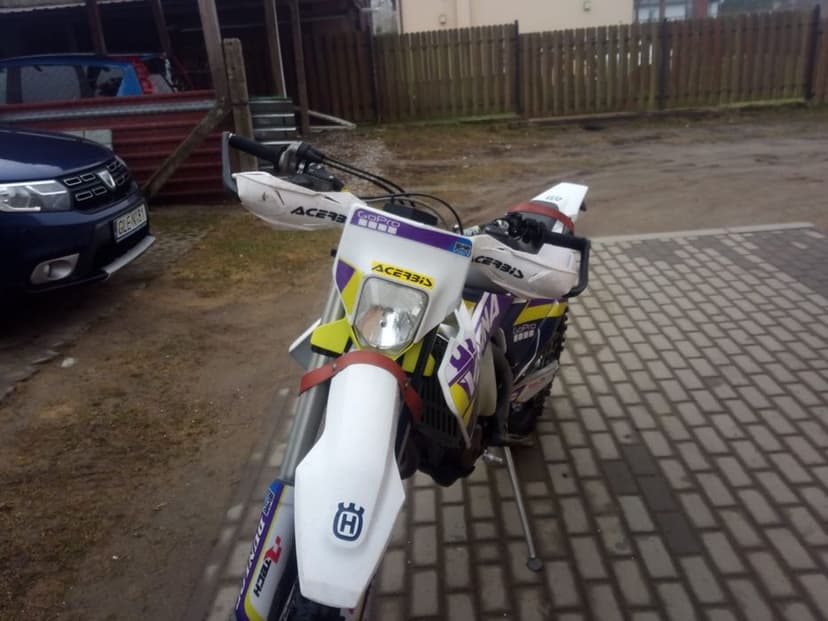 Husqvarna fe250 rok 2022