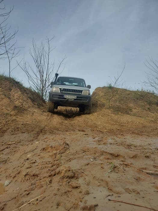 Toyota land cruiser j90 offroad