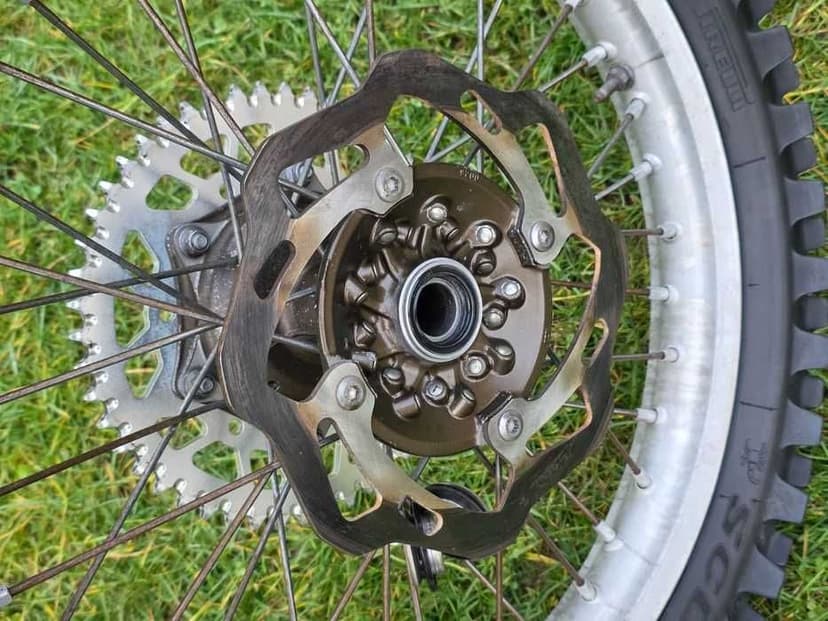 Tył tylne koło 19' oś 25mm Kawasaki KX KXF 125 / 250 / 450 r. 06-18