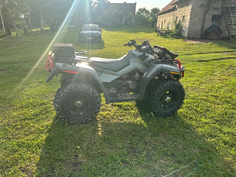 CAN AM outlander 800r