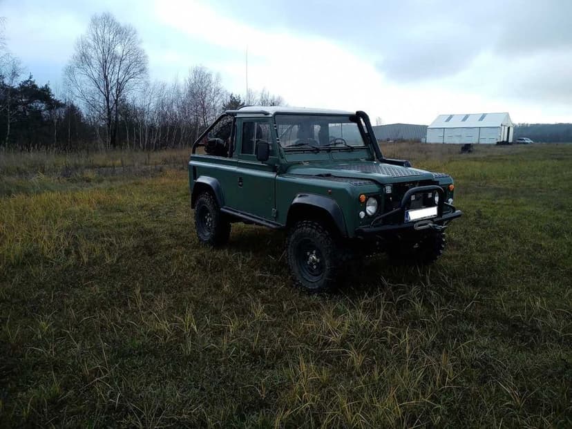 Land Rover Defender 90