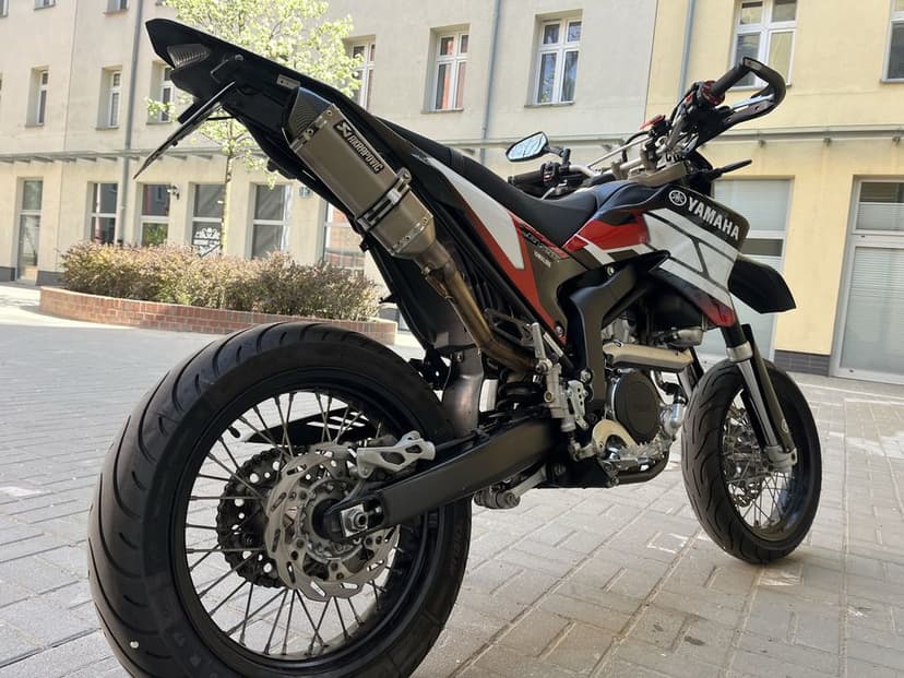 Yamaha WR 250 X supermoto, a2