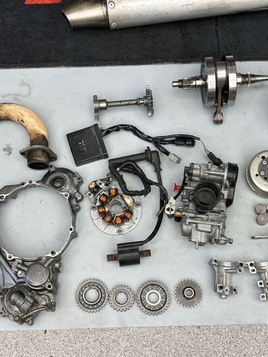 Dawca Części YAMAHA WR 426 / 400 YZF Wał Wydech Gaźnik Skrzynia Karter