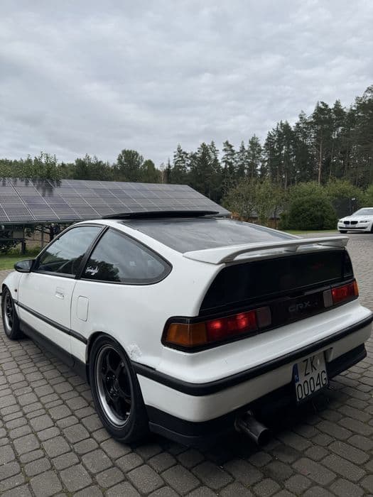 Honda CRX po modyfikacjach czarne wnetrze nowa cena