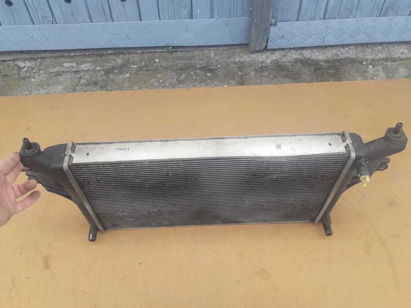 Chłodnica Powietrza Intercooler Wodny Toyota Hilux VIII 2.8D