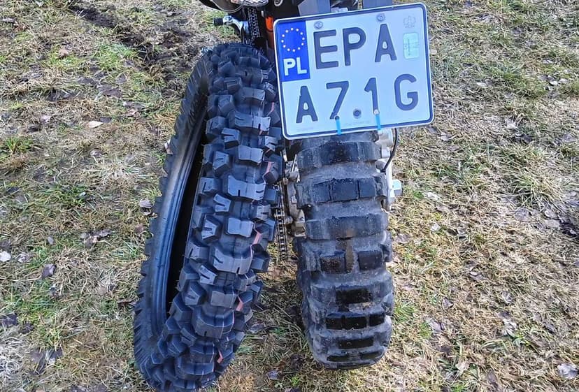 KTM 690.  701  Husqvarna