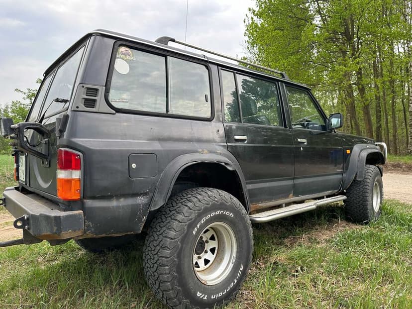Nissan Patrol Y60 GR LONG 1994r