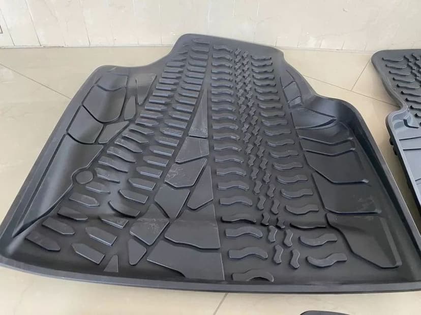 gumowe dywaniki samochodowe jeep wrangler tj 97-06, 4 drzwi