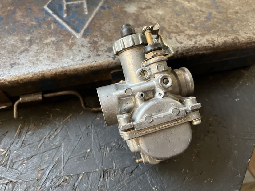 Gaznik Mikuni 136B Suzuki RM85 CR YZ RM 2T kompletny oryginal