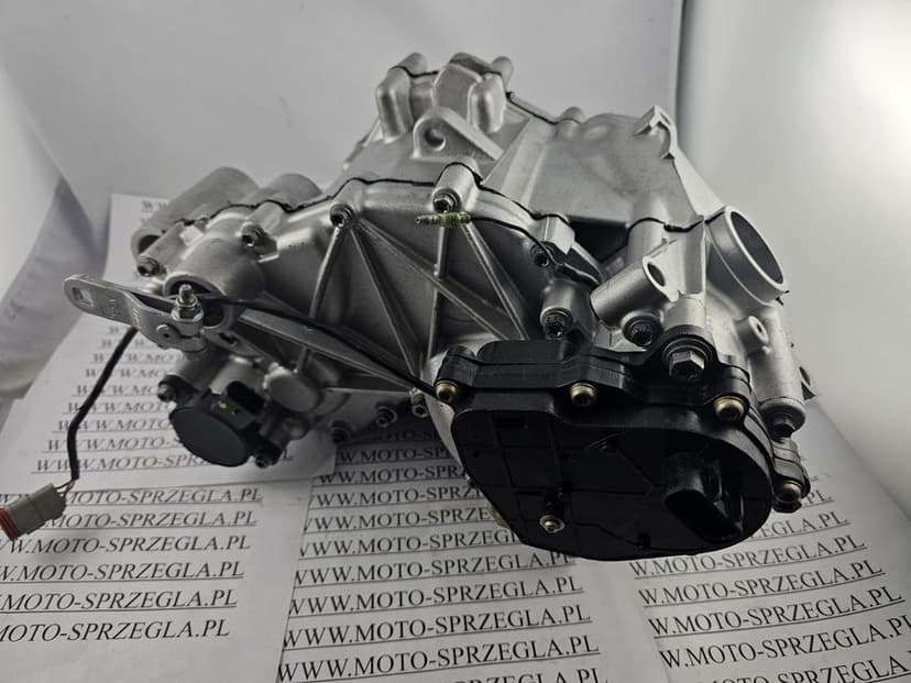 CAN-AM OUTLANDER Renegade 1000 Skrzynia Biegów