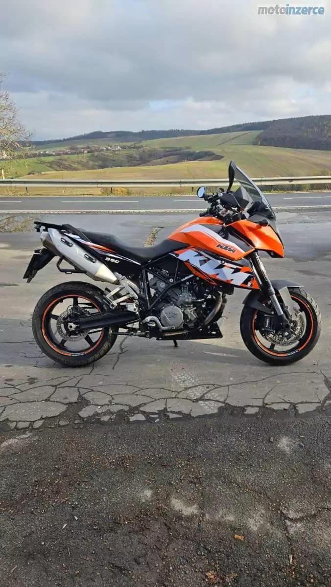 KTM 990 Supermoto T