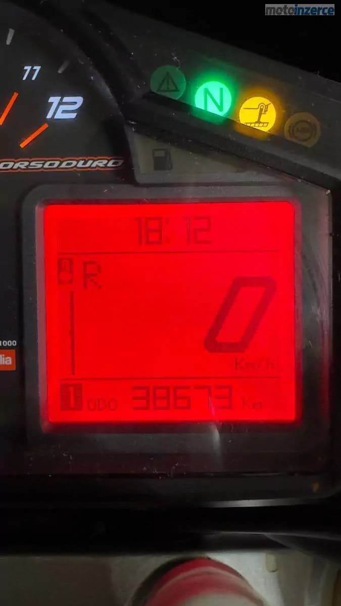 Aprilia Dorsoduro 750