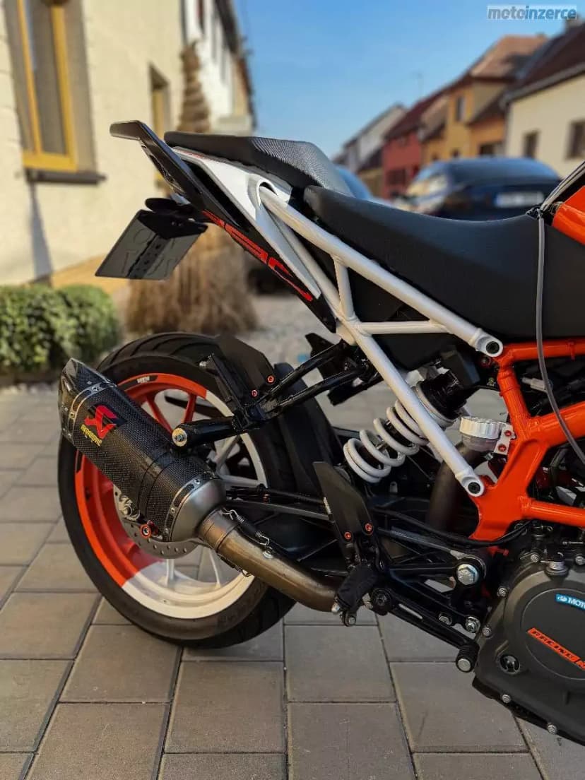 KTM 390 Duke