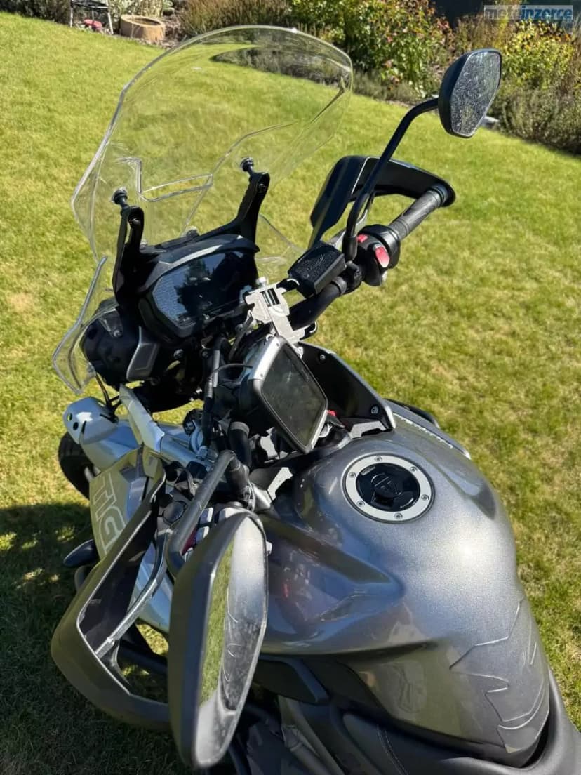 Triumph Tiger 800 XR