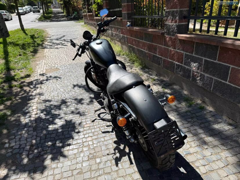 Harley-Davidson XL 883N Sportster Iron