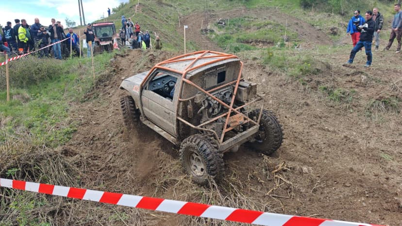 Mitsubushi pajero m57