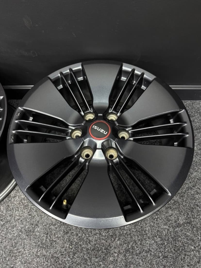 Alu ISUZU D-MAX 6x139.7 18”