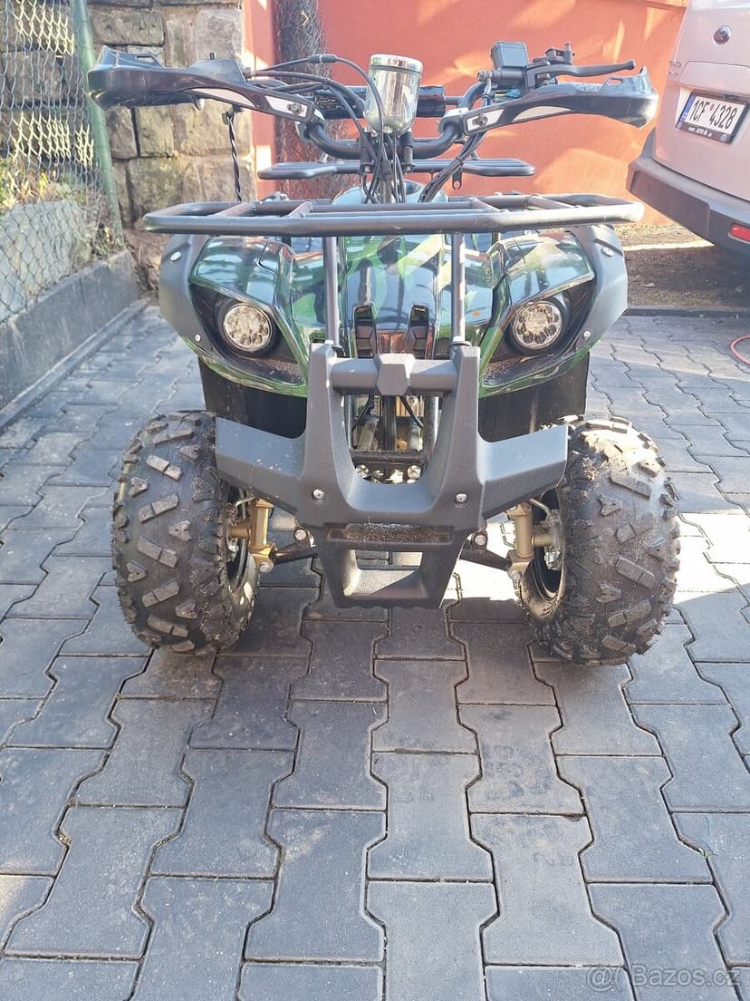 Dětská čtyřkolka