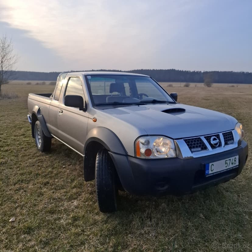 Nissan navara d22 r.v2004 najeto112tkm