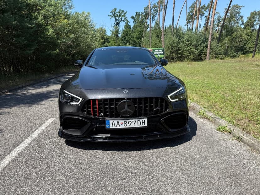 Mercedes benz AMG GT 63