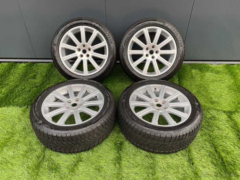 Range Rover Vogue kola