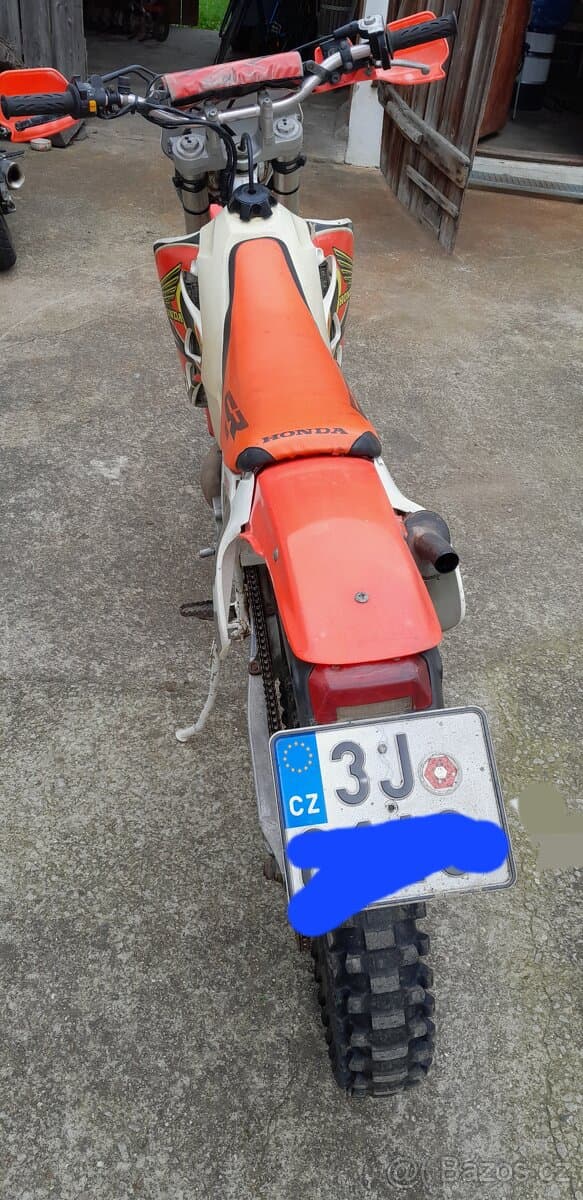 Honda cre 250 s homologací