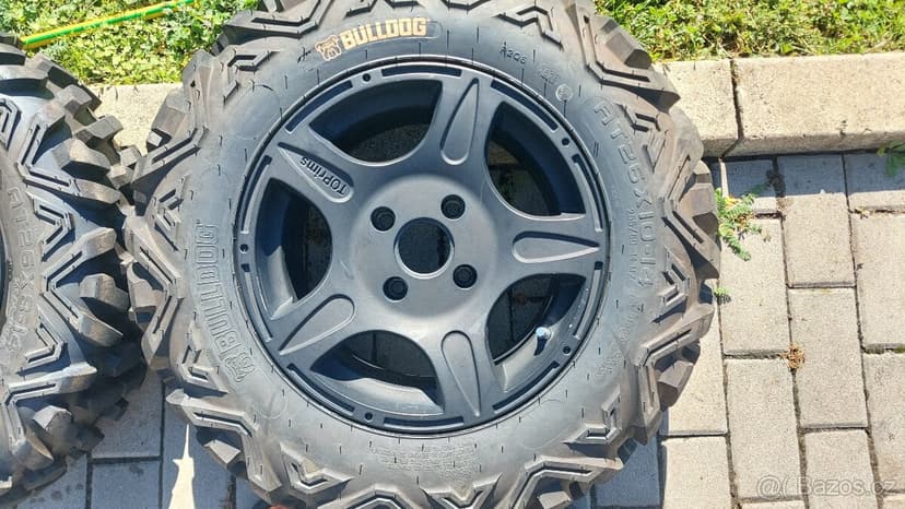 PRODÁM KOLA NA ČTYŘKOLKU