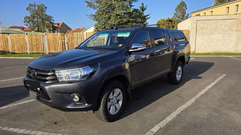 Toyota Hilux 2.4