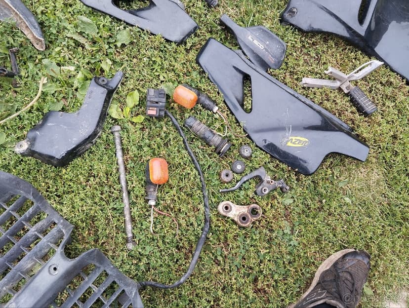 Díly Aprilia Pegaso 125