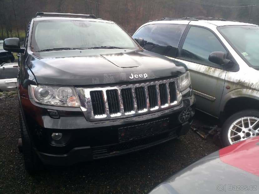 Jeep grand cherokee WK2 3.0 crd// NÁHRADNÍ DÍLY