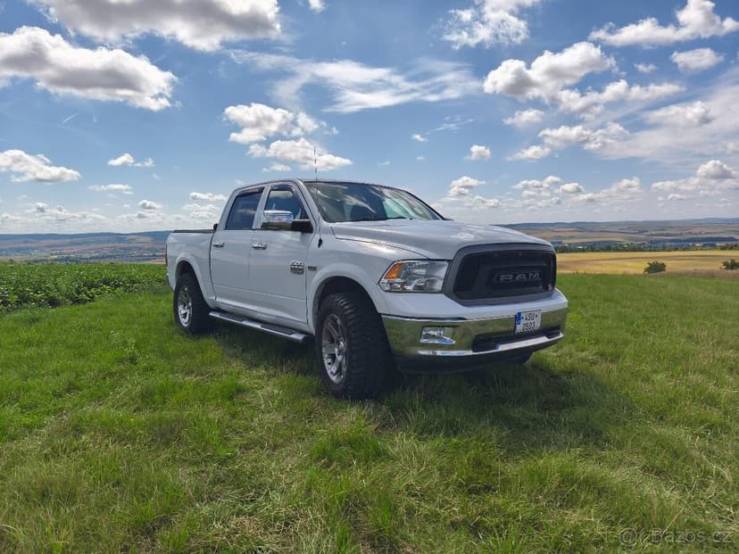 Dodge RAM 1500 5,7 Hemi, 405 HP, edice LongHorn 4x4