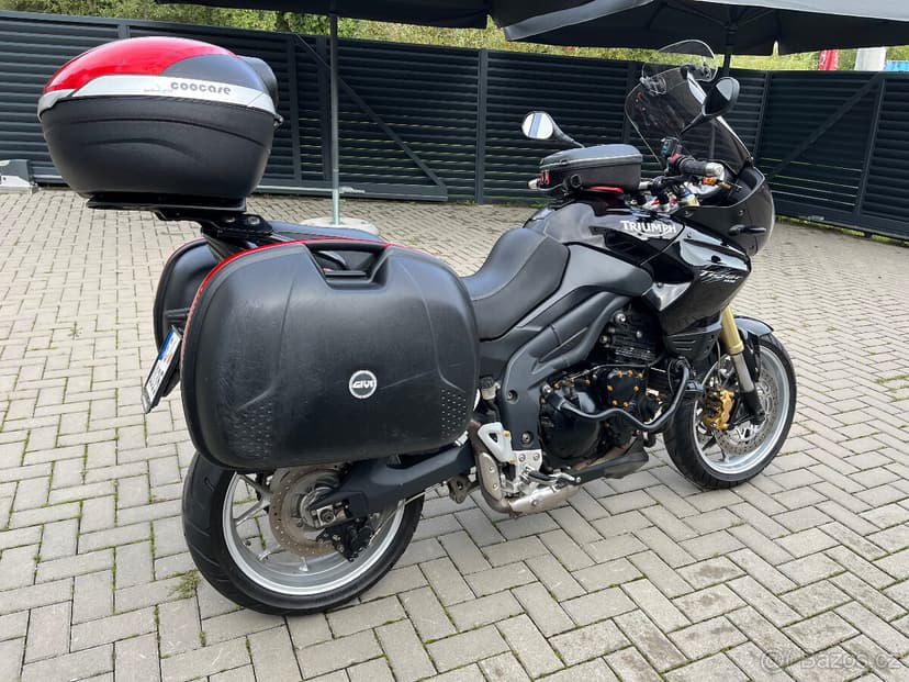 Triumph Tiger 1050
